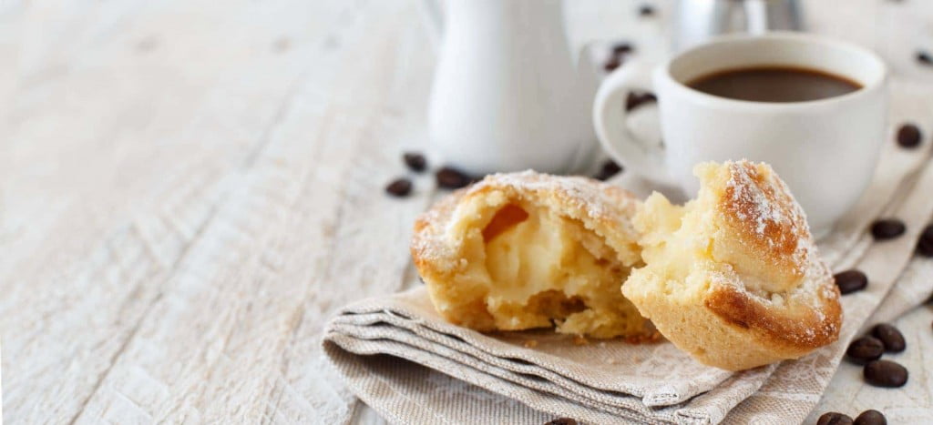 pasticciotto what to eat in puglia, lecce