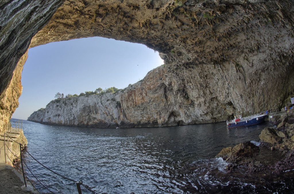 Sea caves polignano a mare